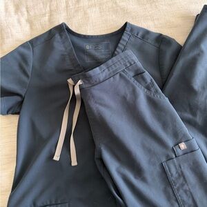 Figs Dark Harbor Scrub Set